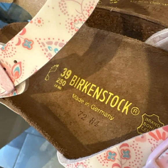 New in Box! $150 Birkenstock Rare Floral Pink Sandals sz 39 8/9 - Picture 3 of 10